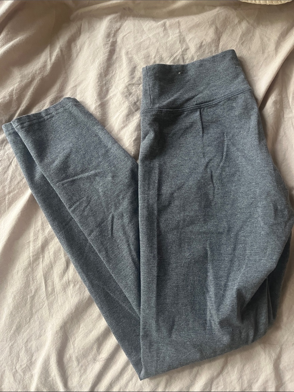 Aerie Offline High-Waist Gray Leggings (size M)